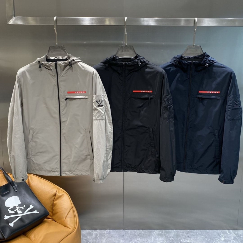 Pra*a outwear